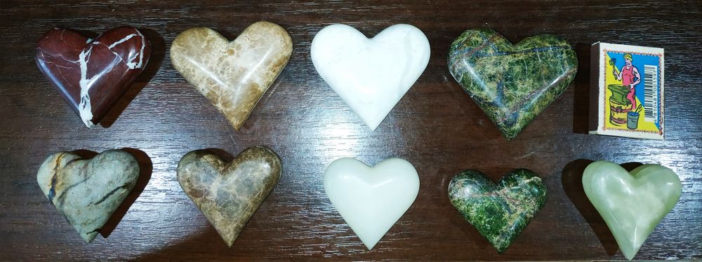 Відмінний подарунок!!! Серце з каменя.