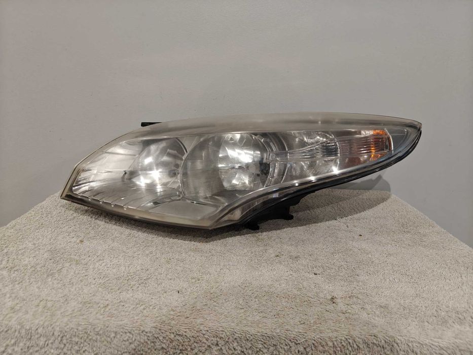 Lampa Lewy Przód Zwykła Renault Megane III Generacji EUROPA