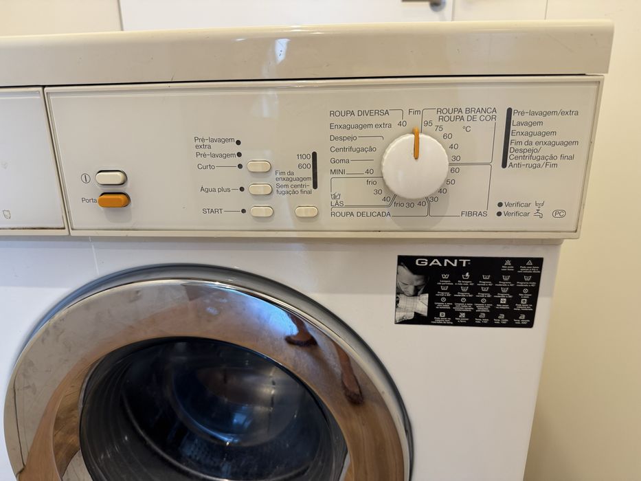 Maquina de Lavar Roupa Miele