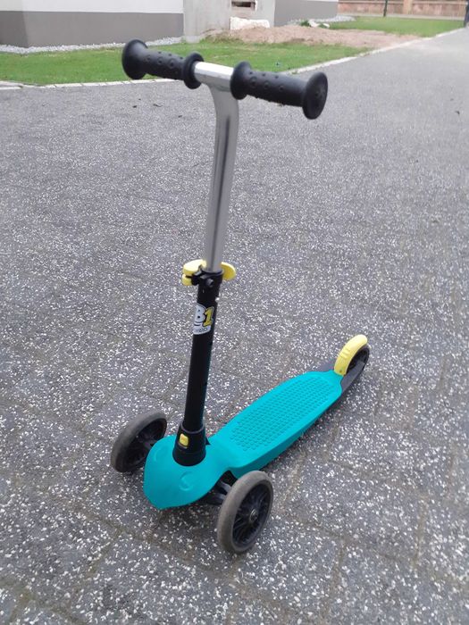 Hulajnoga trójkołowa OXELO B1 dla małych dzieci