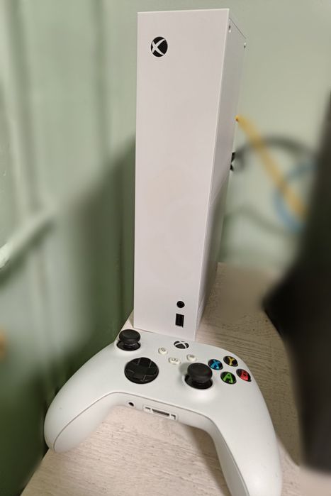 Xbox Series S 512GB + Pad