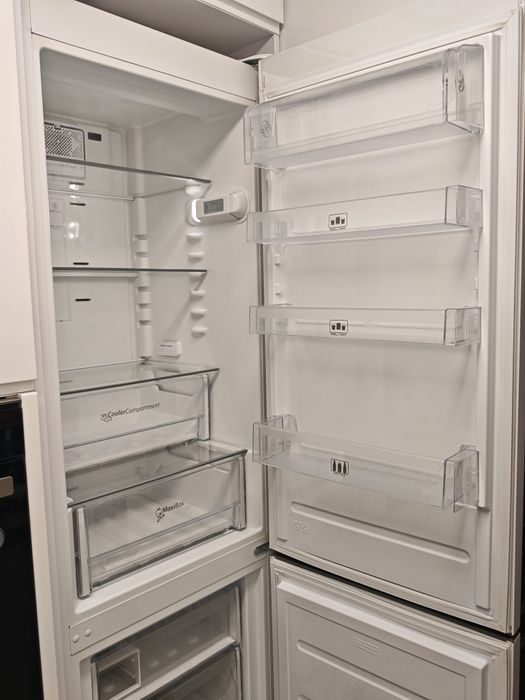 Biała lodówka chłodziarko-zamrażarka Whirlpool 6-ty zmysł