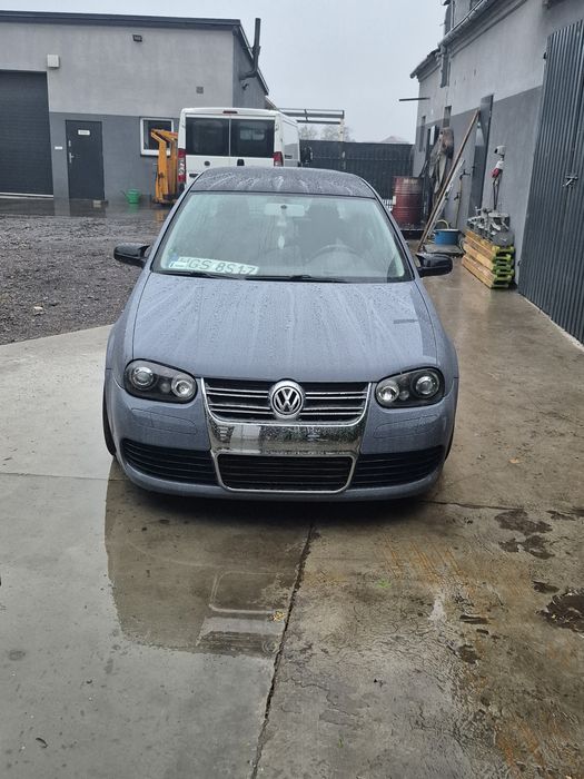 Witam sprzedam golfa 4 1.9tdi. 300km 600nm