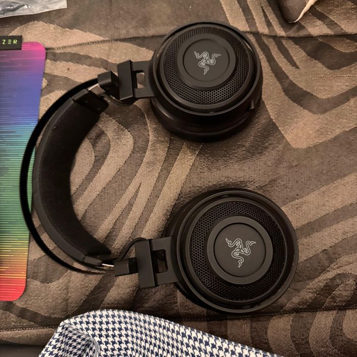 Torre- Cojunto Gamer “Pirámide do Egipto Limitada”