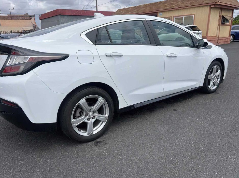 Chevrolet Volt LT      2019