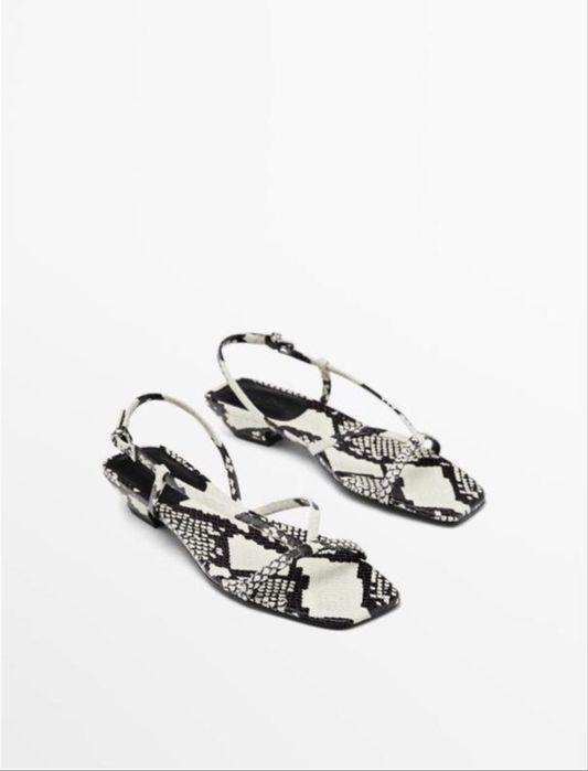 Нові шкіряні босоніжки  Massimo Dutti  р.39(25,5см)