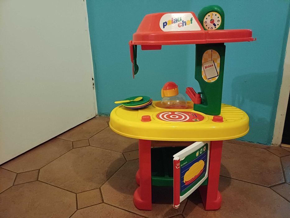 Kuchenka zabawka