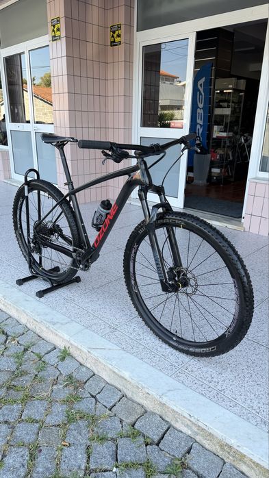 Bicicleta Ozone (carbono)