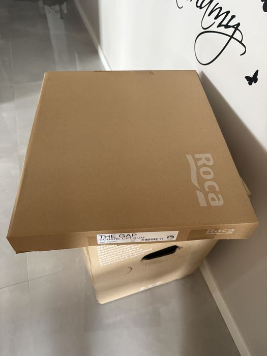 Miska ROCA  WC podwieszana Rimless Square Compacto
