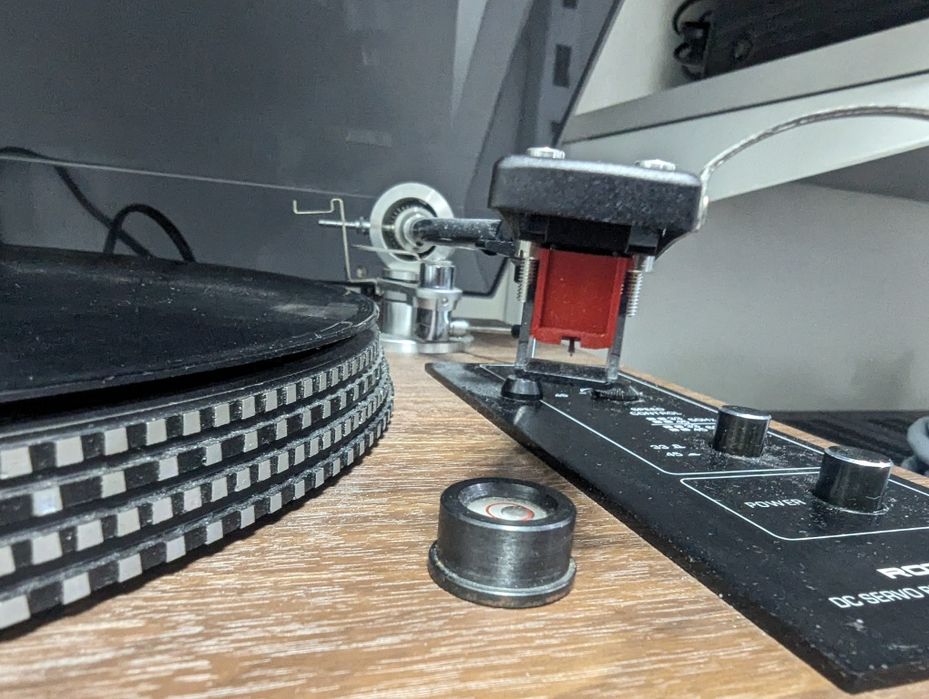 Р-в! Виниловый проигрыватель Rotel RP-1500. Belt Drive. JAPAN