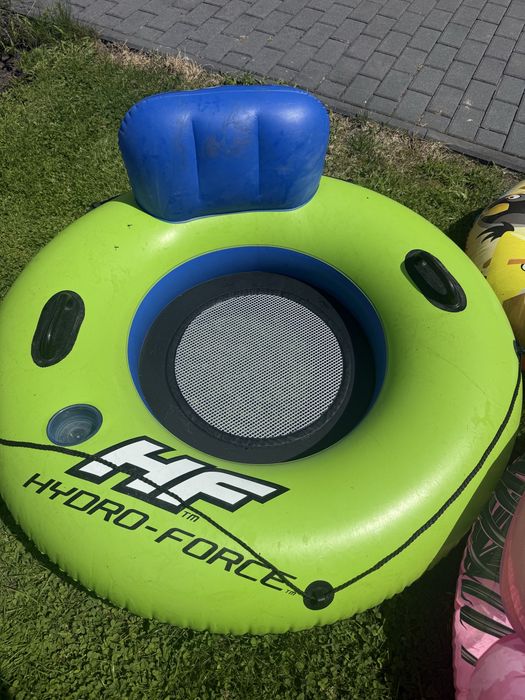 Koła na basen plażę