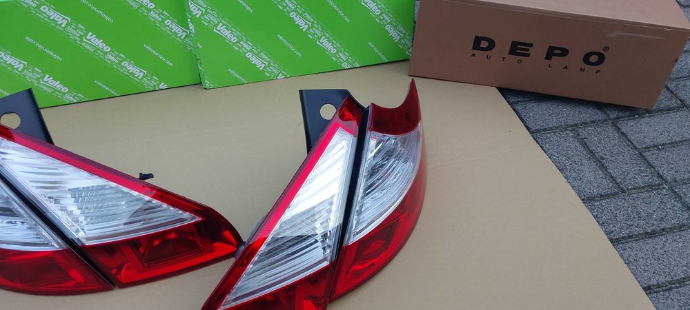 RENAULT MEGANE III komplet lamp na tył klapa + karoseria nowe