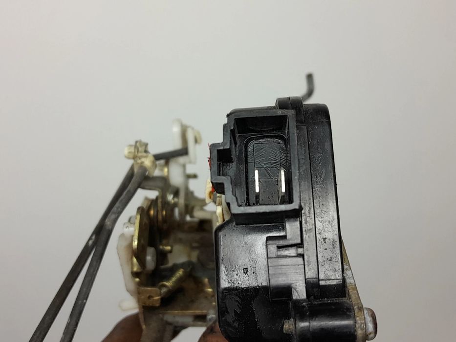 Fechadura / fecho porta trás esquerdo CHEVROLET Matiz (M200, M250)