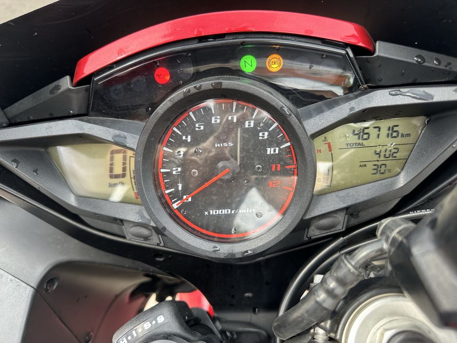 Мотоцикл HONDA VFR1200F