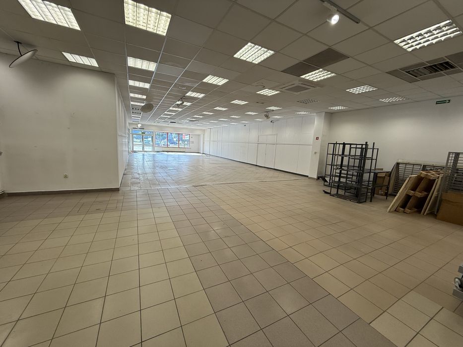 Lokal 430 m2 w centrum