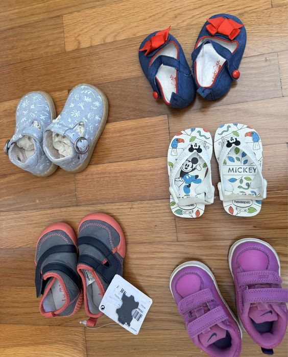 Sapatilhas adidas como novos , sapstos , sandalias , havaianas crisnca