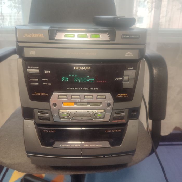 Музикальний центр шарп