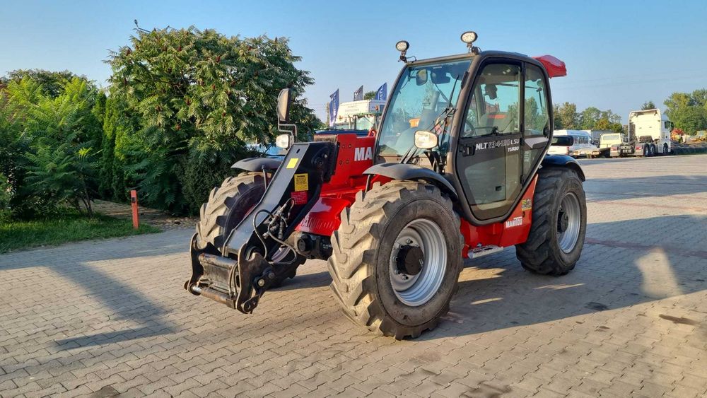 Wynajem ładowarek teleskopowych budowlanych i rolniczych