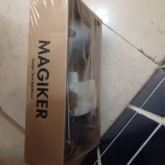 Ferramentas e peças para trabalhar