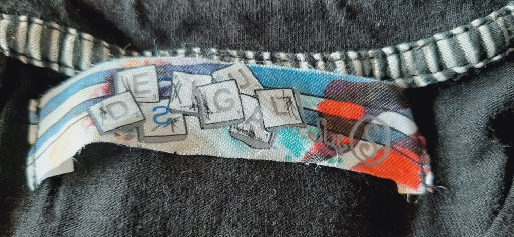 Blusa / t-shirt Desigual