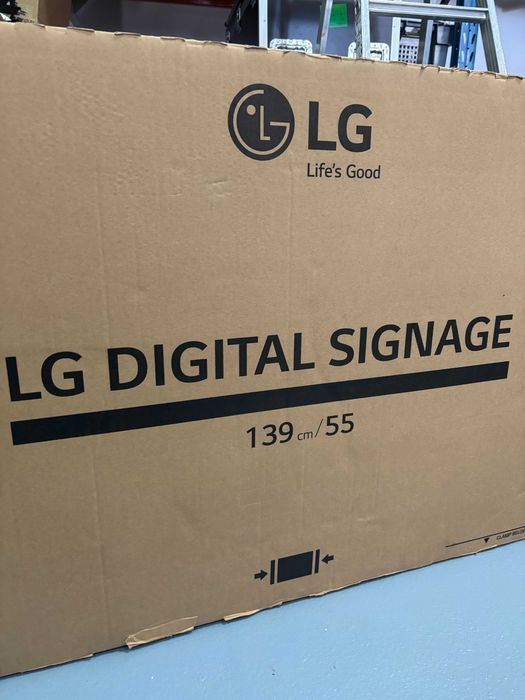 Monitor Profissional LG Digital Signage 55UH7J-H 4K 55" Na Caixa