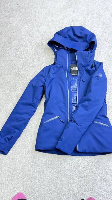 Продам куртку,зима рр ХС