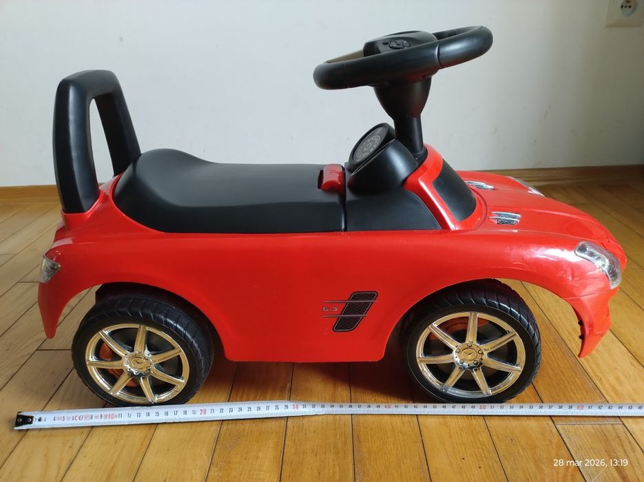 Jeździk dziecięcy Mercedes