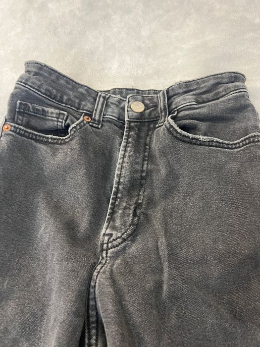Czarne / szare spodnie / jeansy / dżinsy loose mam jeans | H&M