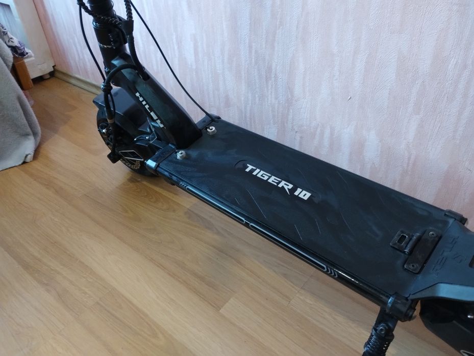 Електросамокат Hiley Tiger 10 GT 60V 23Ah  Два мотори по 1.4 kW