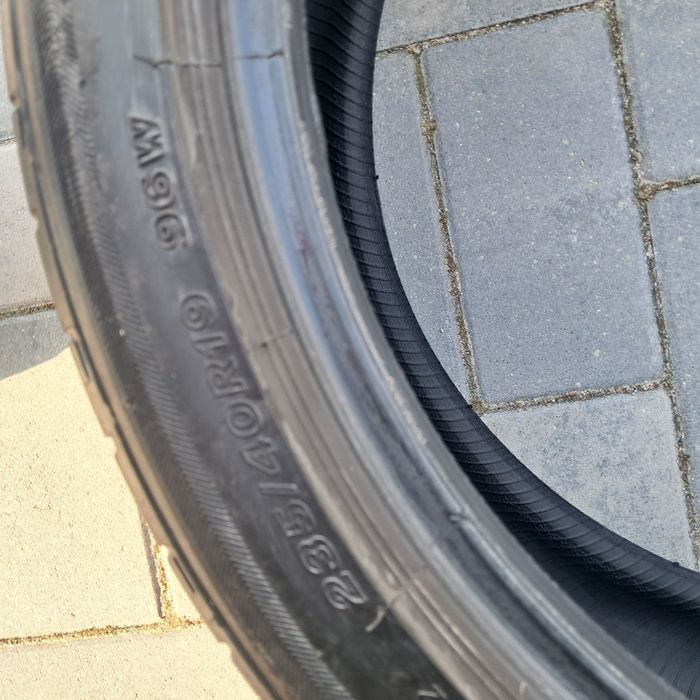 Opony Letnie 235/45r19