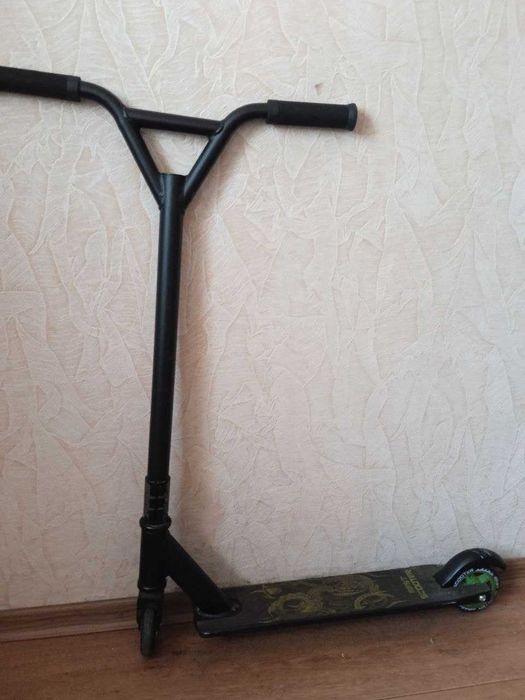 Продам самокат для трюков