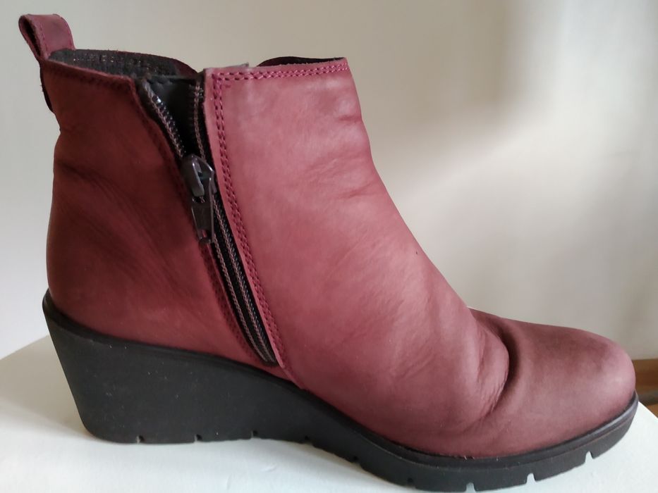 Bordowe botki na koturnie , zamsz , rozmiar 37