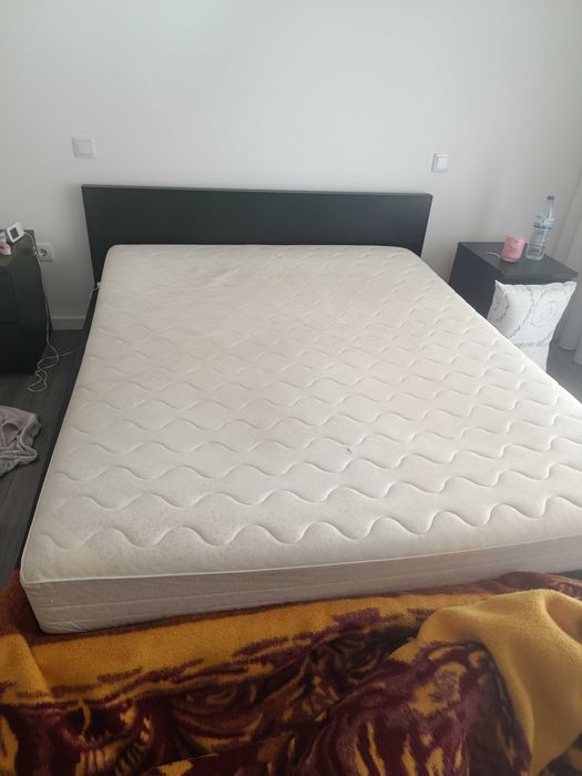 Vendo cama e colchão