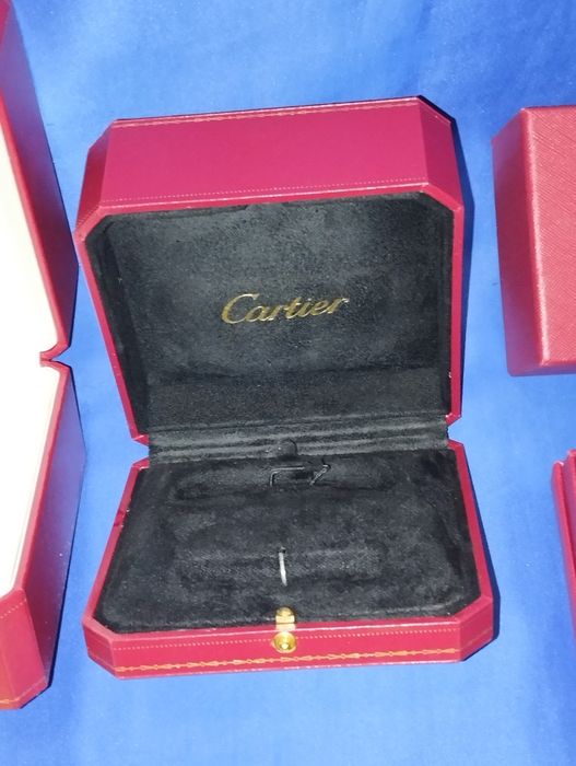 Коробка упаковка Cartier.