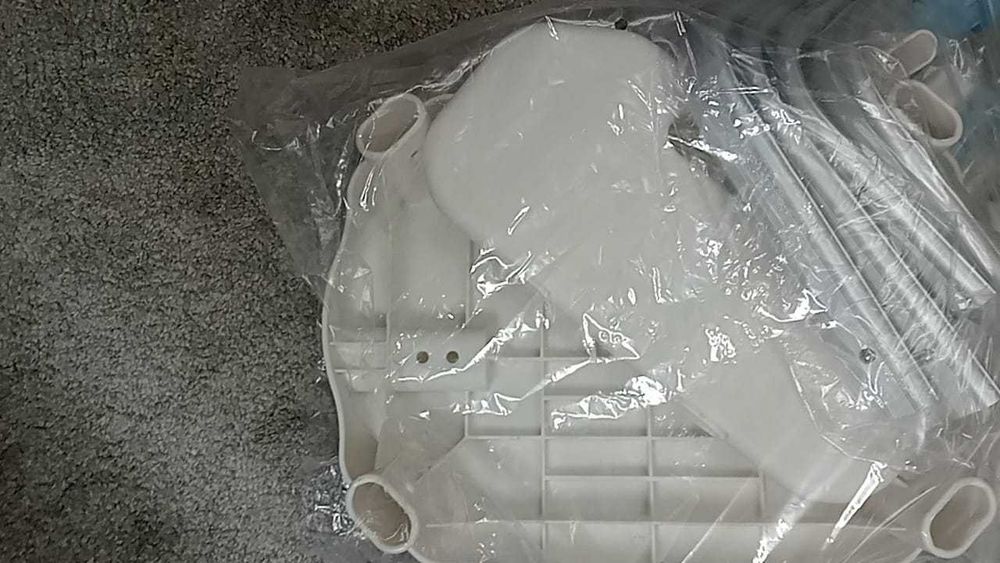 Cadeira de Banho/Duche CST 3066 – NOVA NA CAIXA – Segurança Máxima