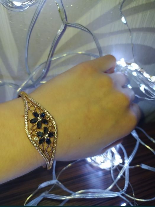 Золотий браслет, прикраса