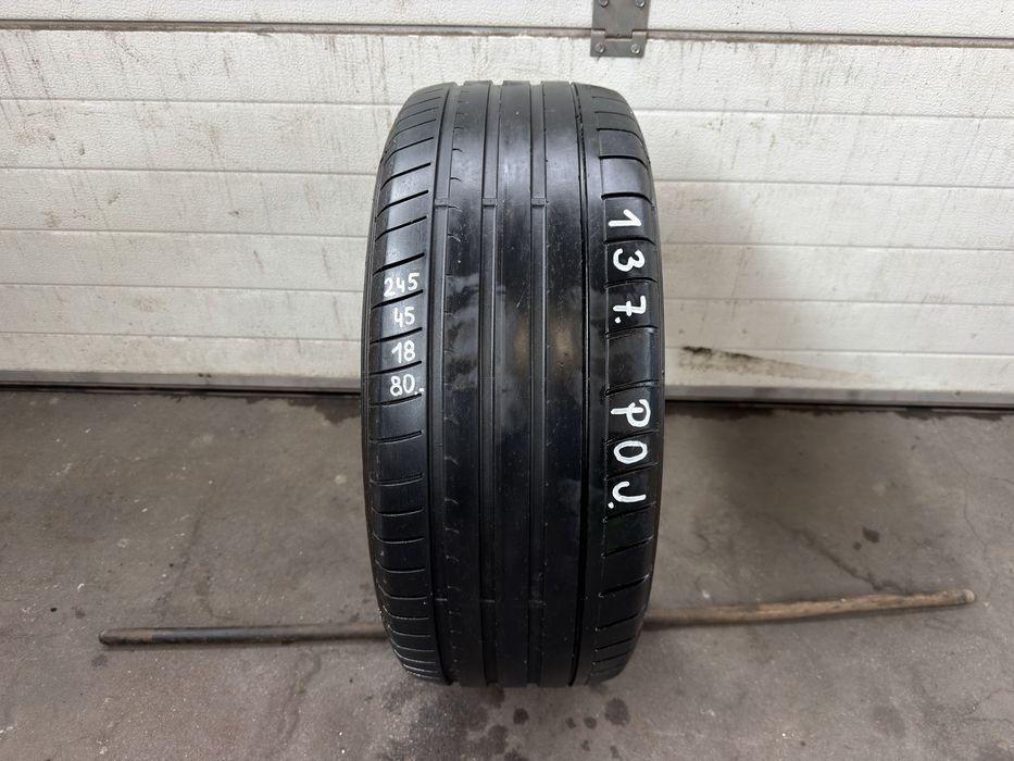Pojedyncza opona letnia Dunlop 245/45/18 96Y
