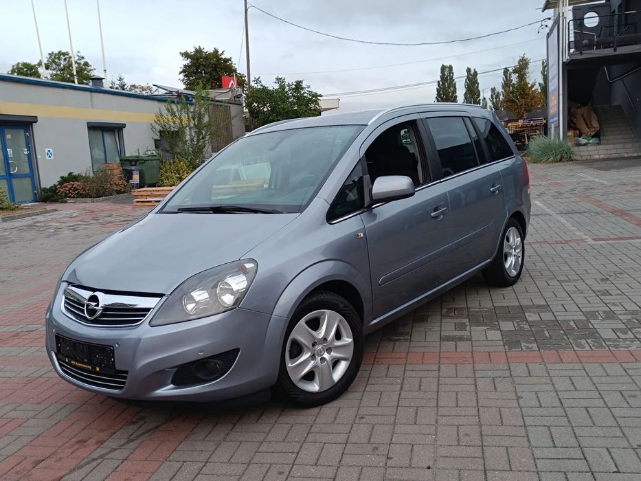 Opel Zafira 1,6 16V bardzo zadbana Zafira 7 osób