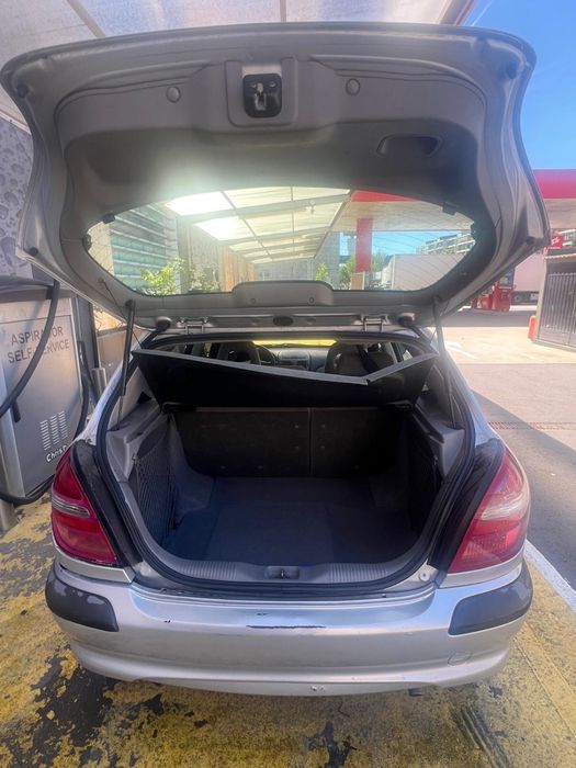 Nissan almera (gasolina)