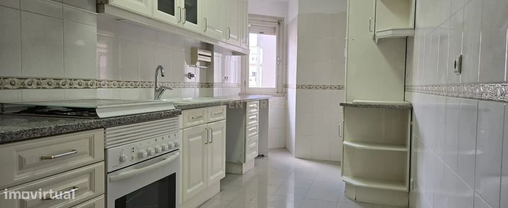 T4 transformado em T3 | Luminosidade, conforto e localização privilegi