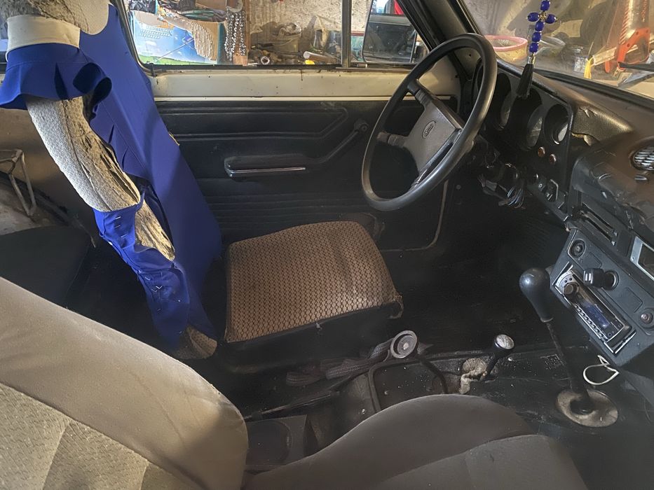 Продам ниву 2121