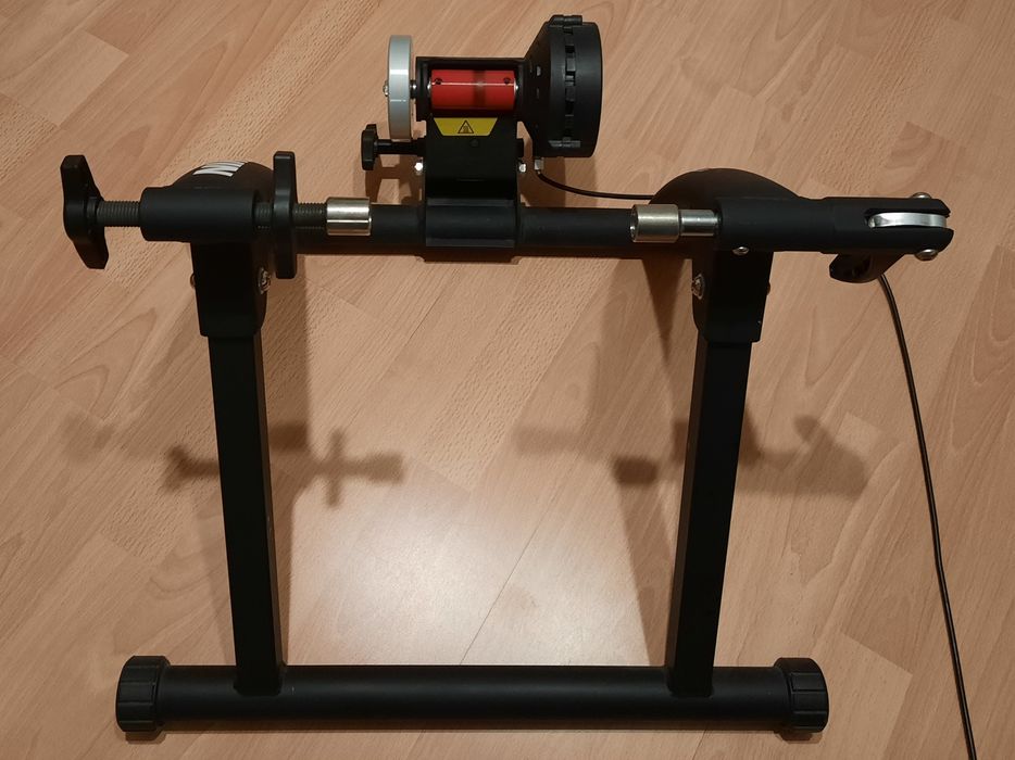 Trenażer rowerowy B'twin IN'RIDE 100