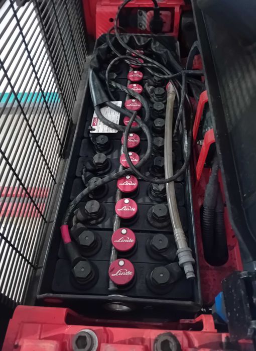 Stacker Linde ano de fabricação 2019.