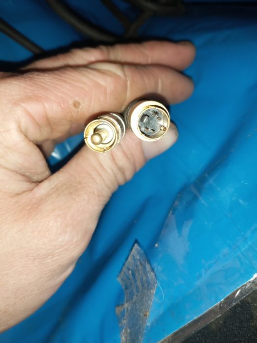 Штекер  rca папа - 4 pin мама