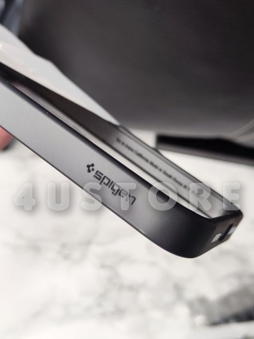 Чехол Spigen Black iPhone 15 Pro Max противоударный чохол протиударний