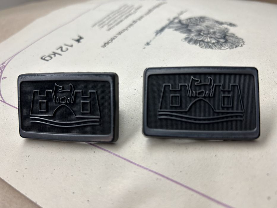 Wolfsburg znaczki emblematy