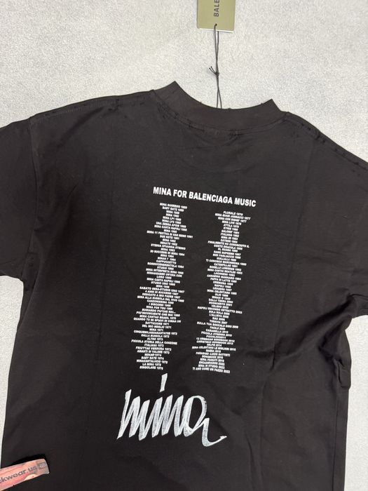 Футболка Balenciaga Mina music 2025