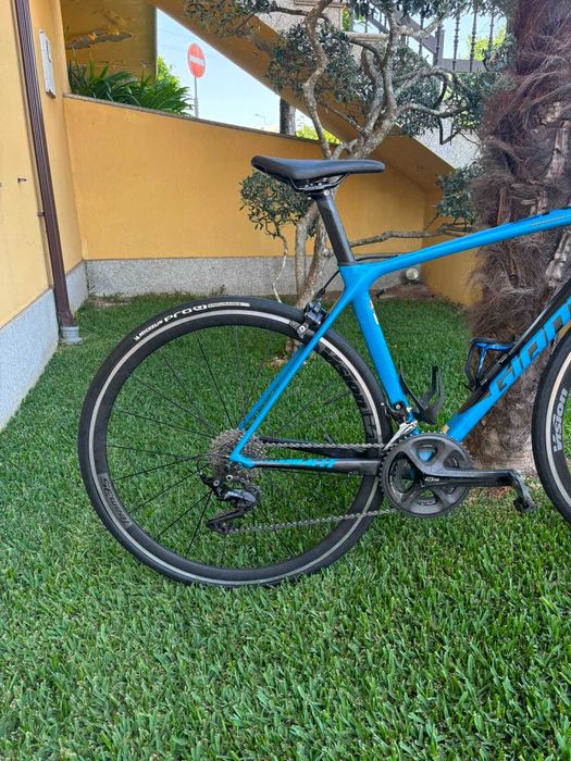 Bicicleta carbono Giant TCR Advanced M