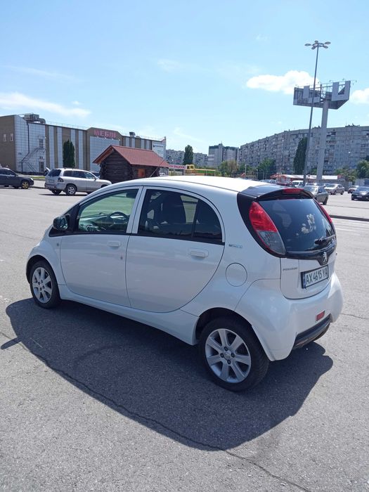 Peugeot ion 2016