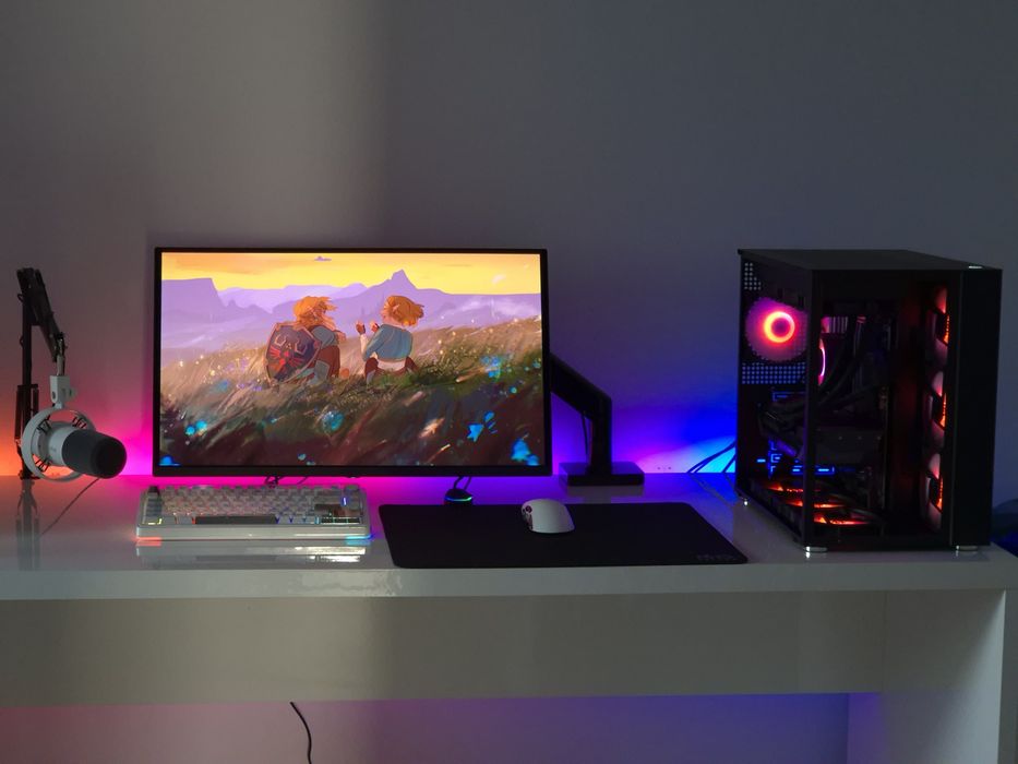 PC GAMING Ryzen 7 9800X3D / RX 9070 XT 16GB / 32Gb RAM DDR5 / 3TB Armazenamento PCIe 4.0